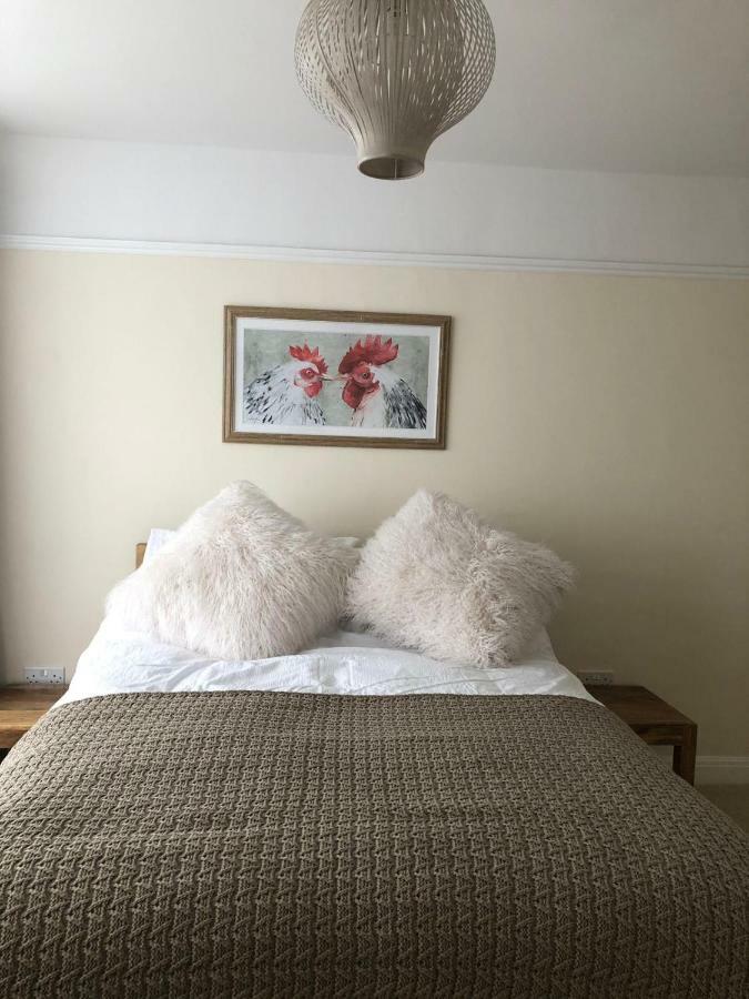 1 Ashford Road Guesthouse Redhill  Екстериор снимка